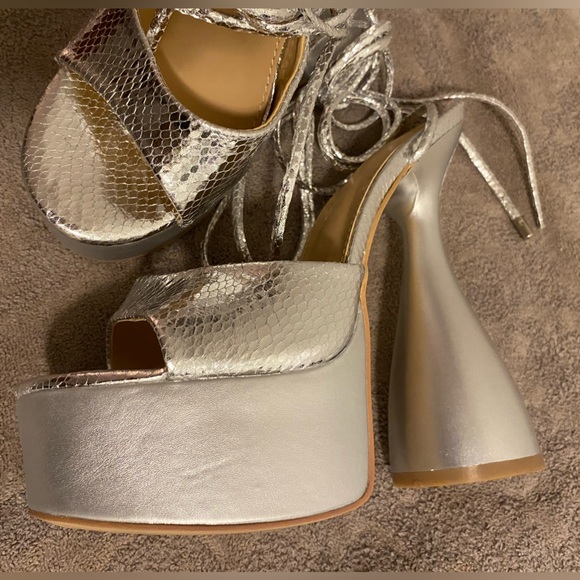 Metallic Disco Platform Heels - Picture 6 of 12